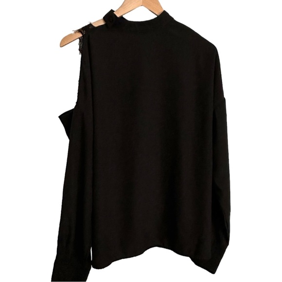 CLOUD SEASON PARIS Black Sparkle and Lace Cold Shoulder Blouse - Picture 4 of 14